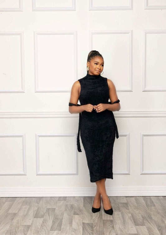 I Am the Moment 2 Piece Set in Black